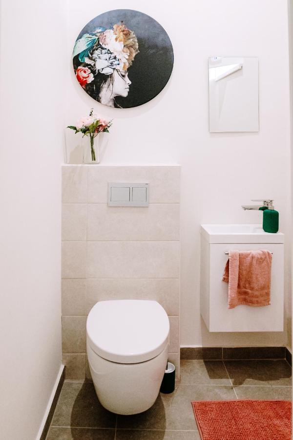 Smaragd Apartman Győr Exteriör bild