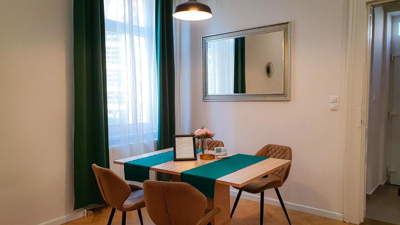 Smaragd Apartman Győr Exteriör bild