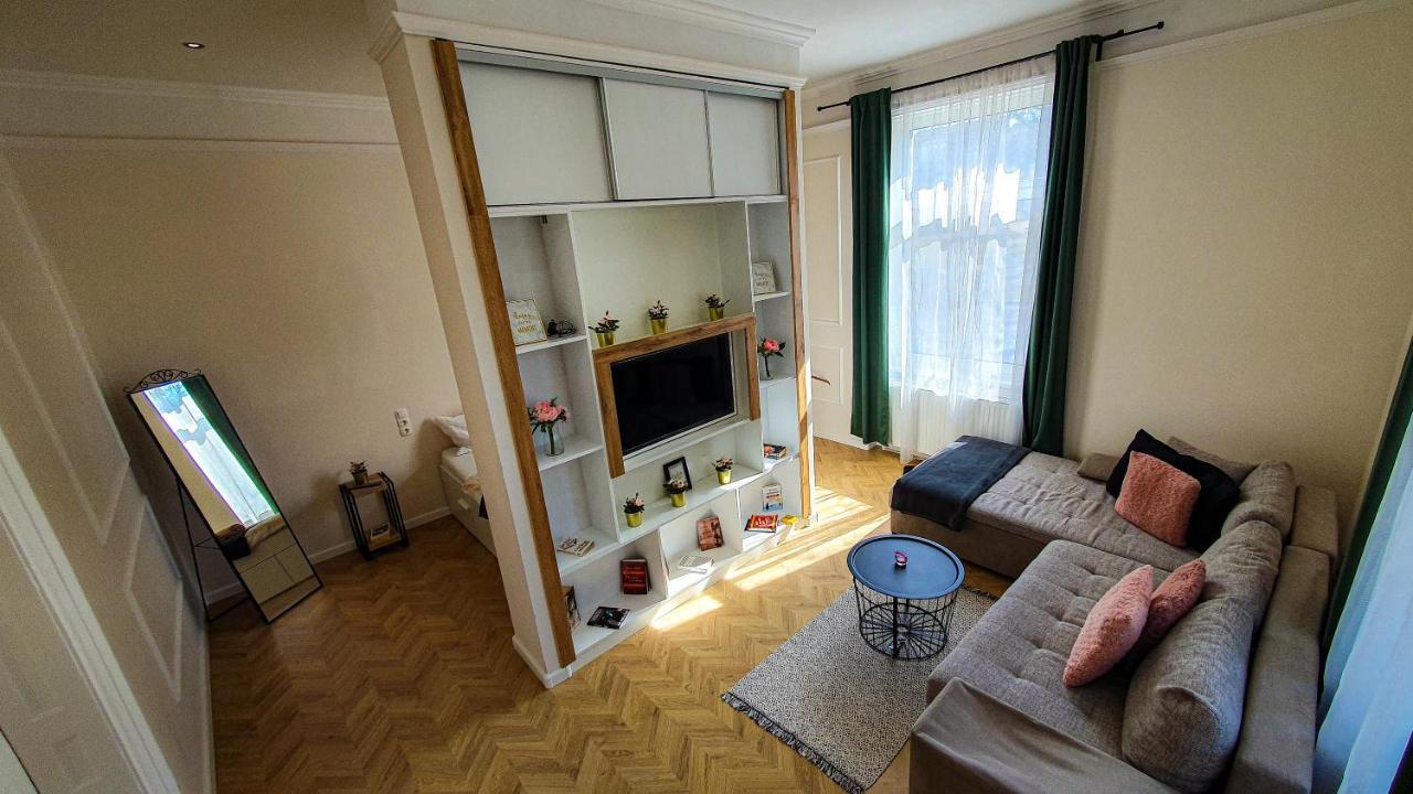 Smaragd Apartman Győr Exteriör bild