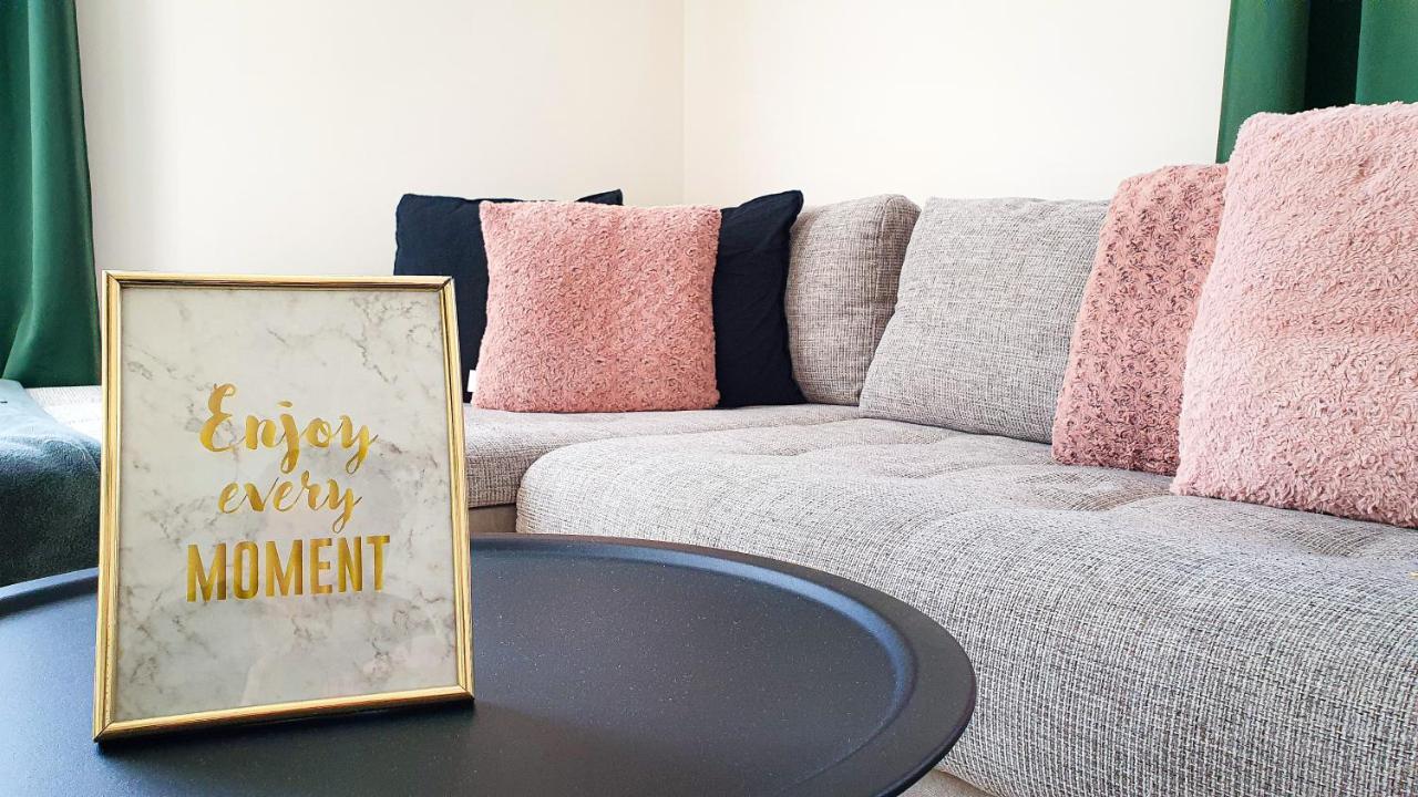 Smaragd Apartman Győr Exteriör bild