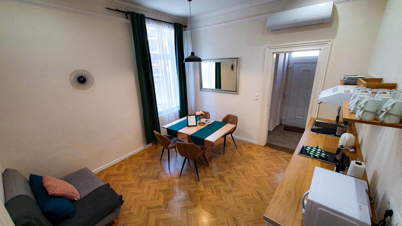 Smaragd Apartman Győr Exteriör bild